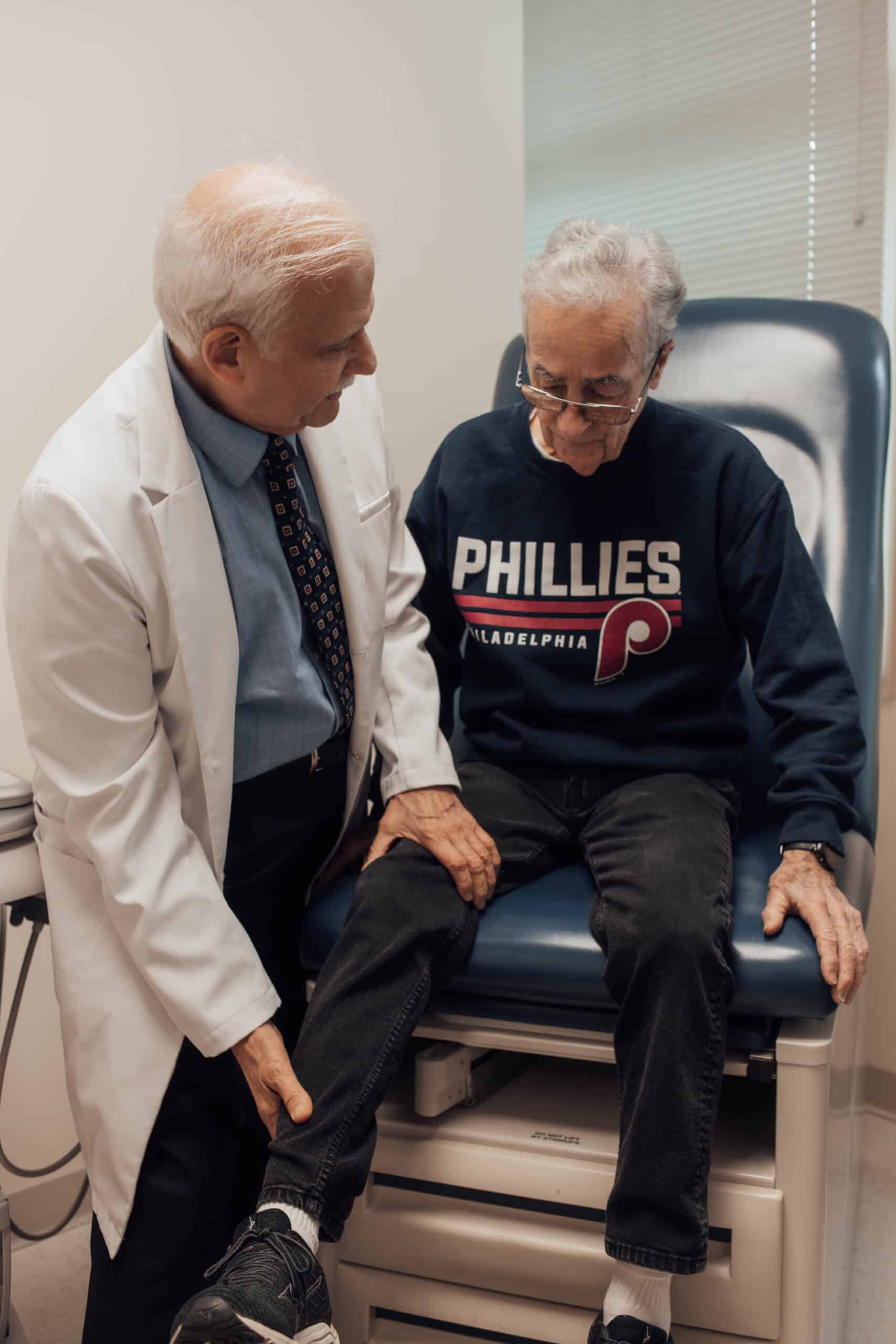 Aligned Medical Group arthritis specialist treating patient